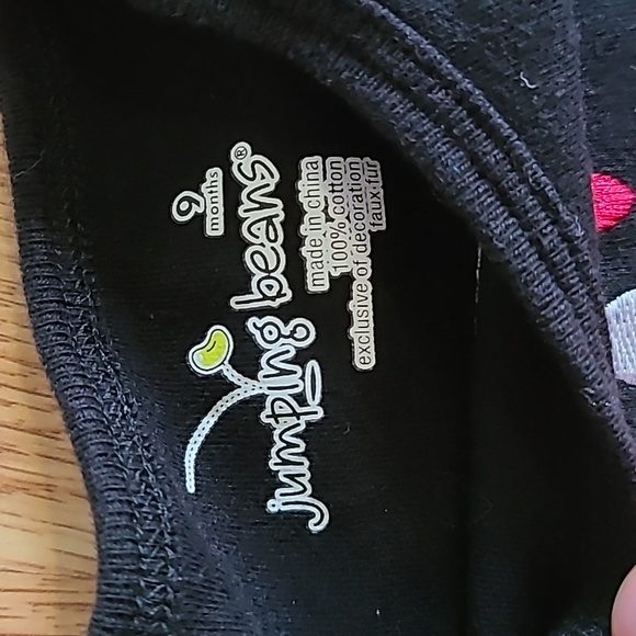 💥4/$20💥 Penguin long sleeve outfit - Picture 3 of 4